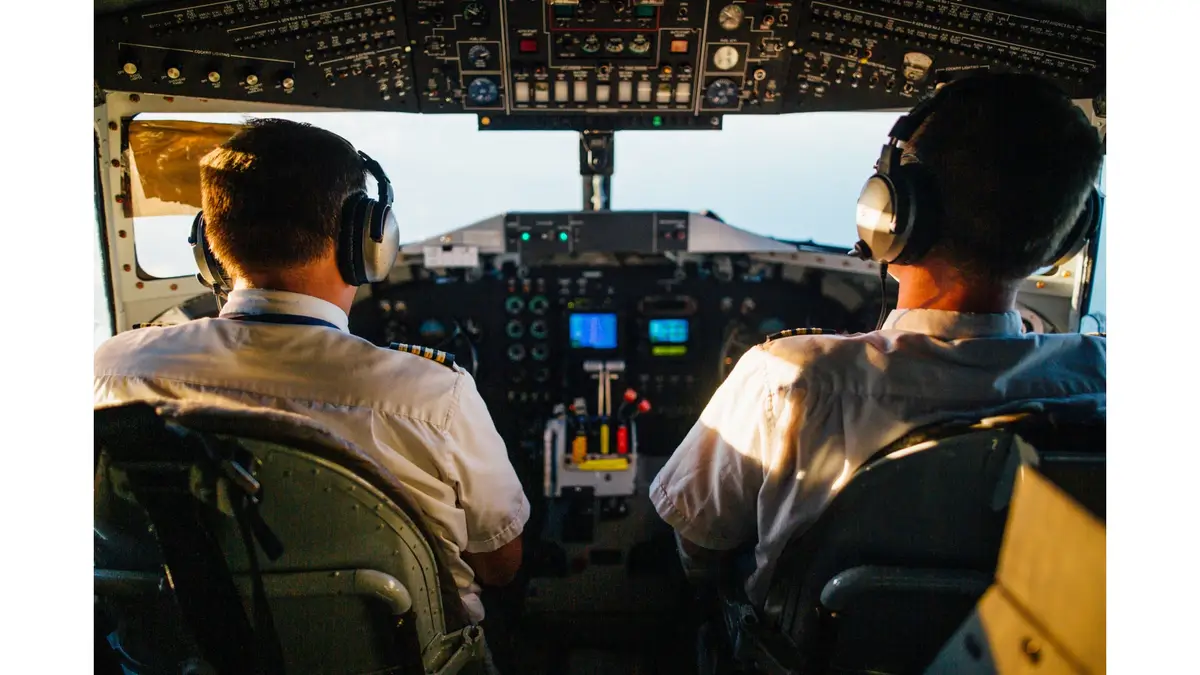 Dreaming of Flying? Here's How to Become a Pilot in India